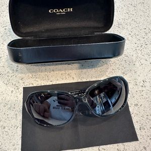 Coach HC 8146 L949 Black sunglasses